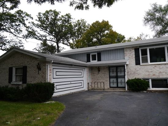 515 Pine Tree Ln Wood Dale Il 60191 Zillow