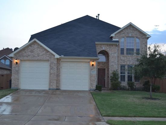 2723 Raynes Park Ln Grand Prairie Tx 75050 Zillow