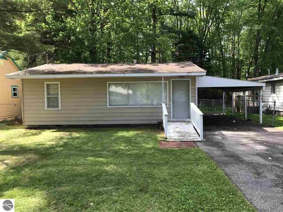 311 W Tawas Lake Rd East Tawas Mi 48730 Zillow