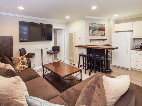 3764 Bayside Ln Unit 2 San Go Ca 92109 Zillow