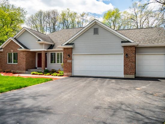 12079 Bowen Pkwy Roscoe Il 61073 Zillow