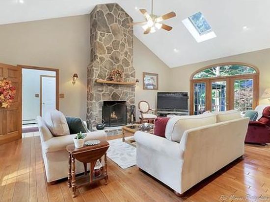 71 Cambridge St Burlington Ma 01803 Zillow 71 Cambridge St Burlington Ma 01803 Zillow