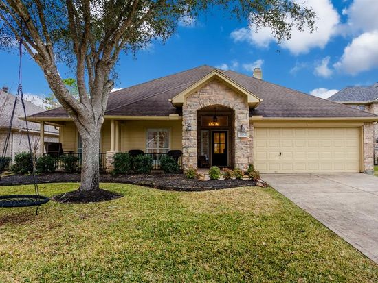 1482 Garden Lakes Dr Friendswood Tx 77546 Zillow