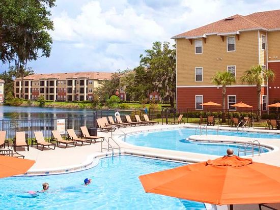 The Enclave Apartments Student Housing Apartment Als Florida Gainesville 32608 The Enclave Apartments Student Housing 1 Of 37