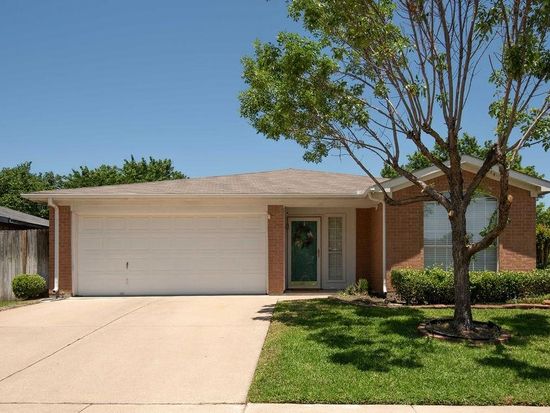 739 Charles City Dr Arlington Tx 76018 Zillow