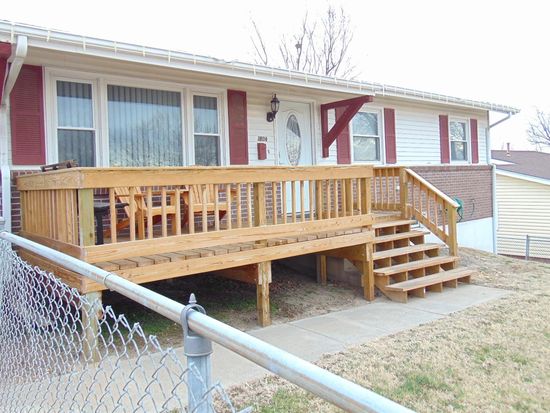 1804 W 17th St Junction City Ks 66441 Zillow