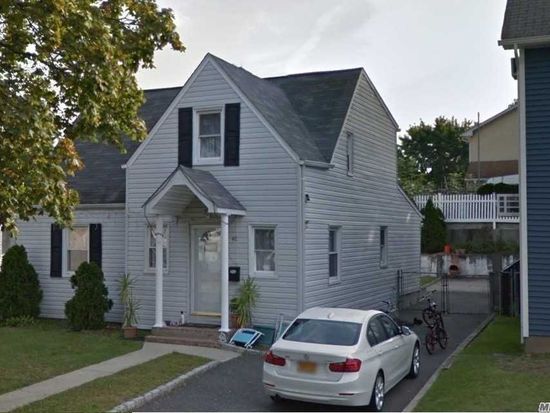 40 Allen St New Hyde Park Ny 11040 Mls 3208183 Zillow