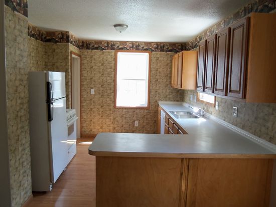 1009 Bell Ct Elyria Oh 44035 Zillow