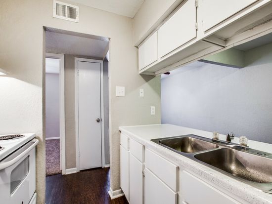 2425 S 21st St Apt 1 Bedroom 1 Bathroom 592 Square Feet Waco Tx 76706 Zillow