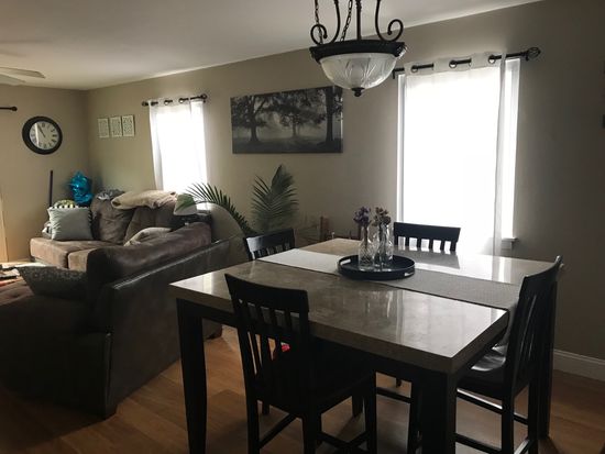 H13 Bradley Cir Enfield Ct 06082 Zillow