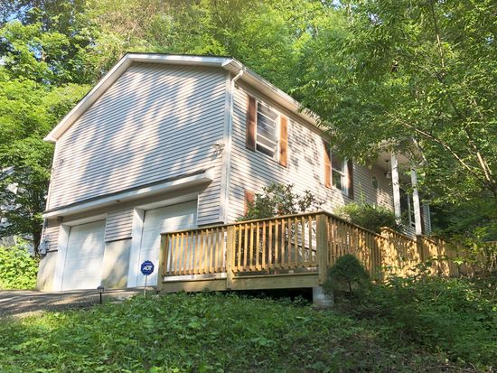 76 Kimberly Rd Delaware Water Gap Pa 18327 Zillow