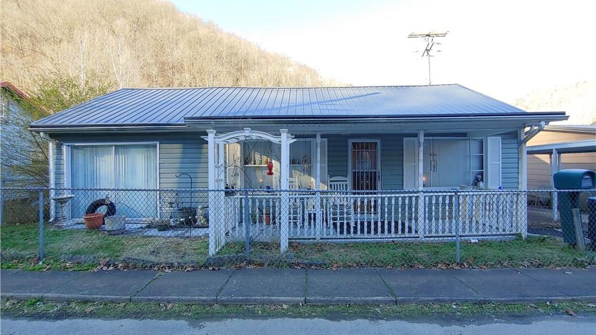 Logan County Real Estate Logan County Wv Homes For Sale Zillow