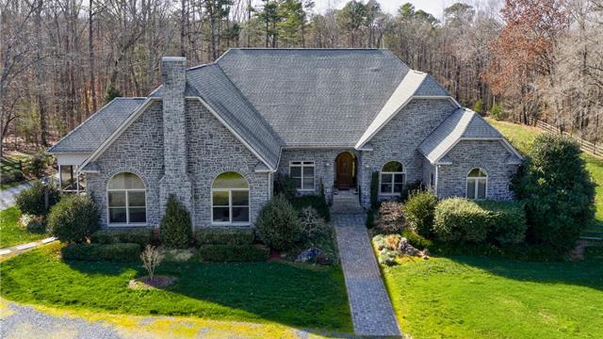 Waterfront Union County Nc Waterfront Homes For Sale 89 Homes