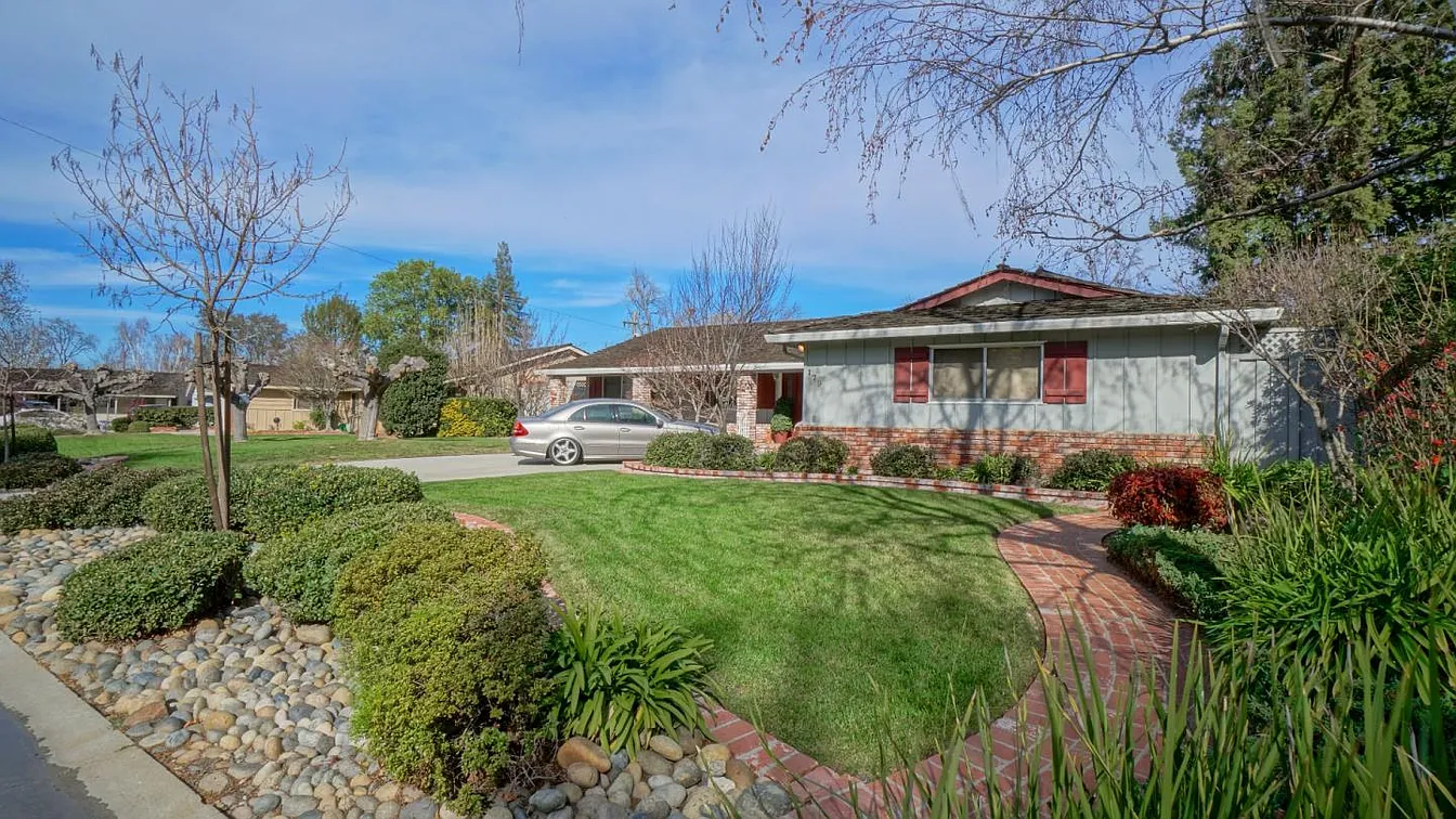 179  Belvue Drive