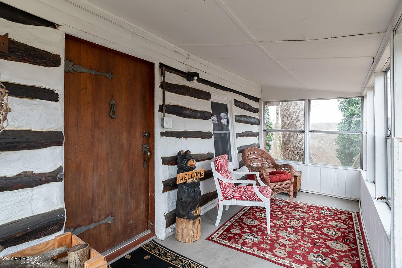 16+ Berrien springs mi 49103