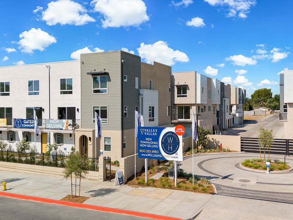Valley Villas in North Hills
