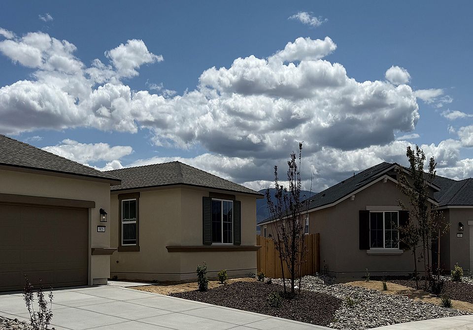 Oro Hills Traditions Streetscape