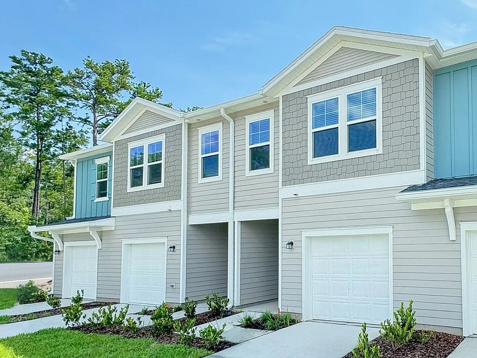 Longbay Townhomes exterior streetview