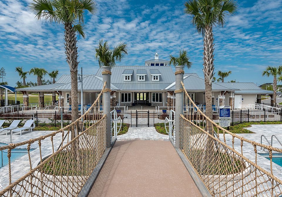 Silver Leaf Amenity Pool 5of6