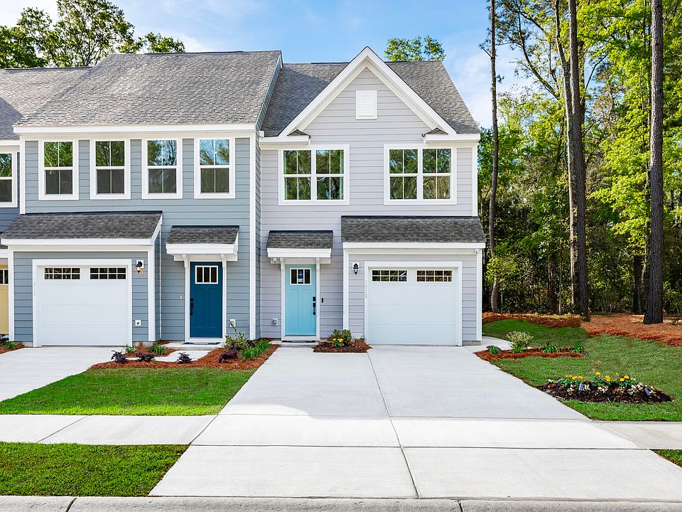 CHARMING TOWNHOME COMMUNITY IN SUMMERVILLE - FROM UPPER 200s