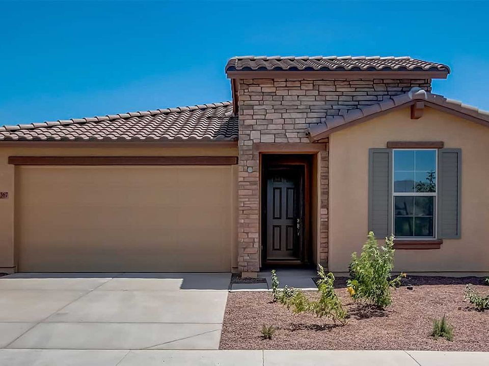 Elegant stone facade and exquisite tiled roof in Teravalis. Timeless design meets modern luxury.