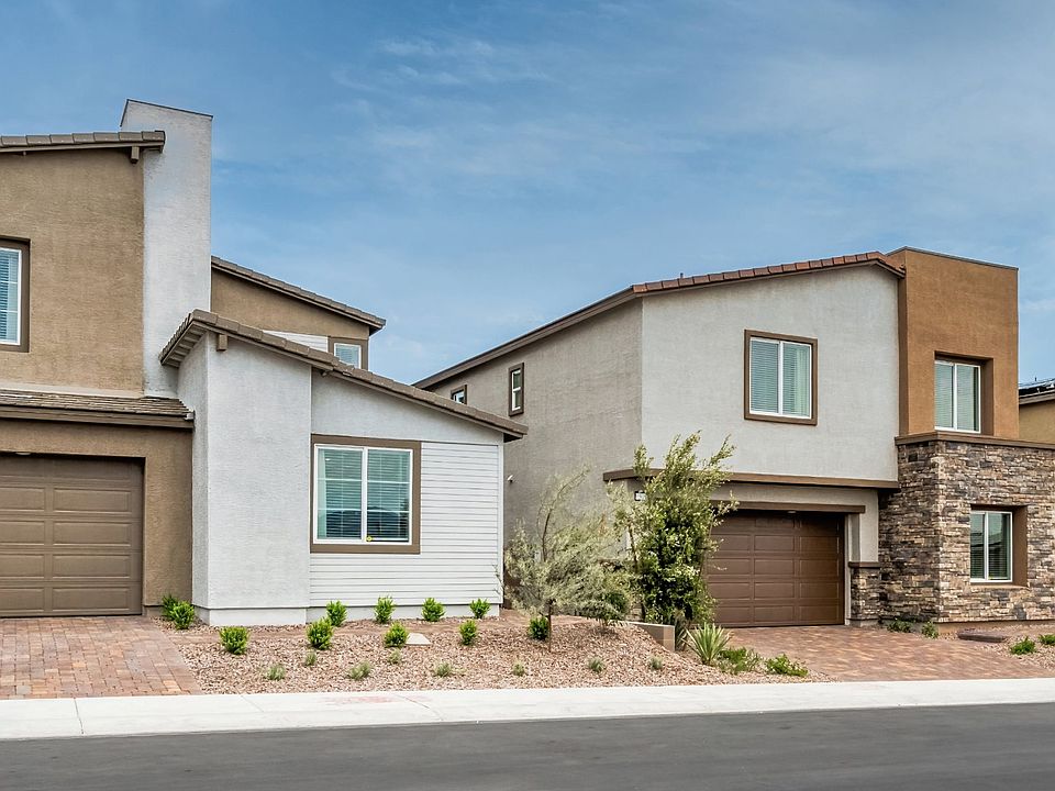 Landmark at Black Mountain Ranch Streetscape Hero Image