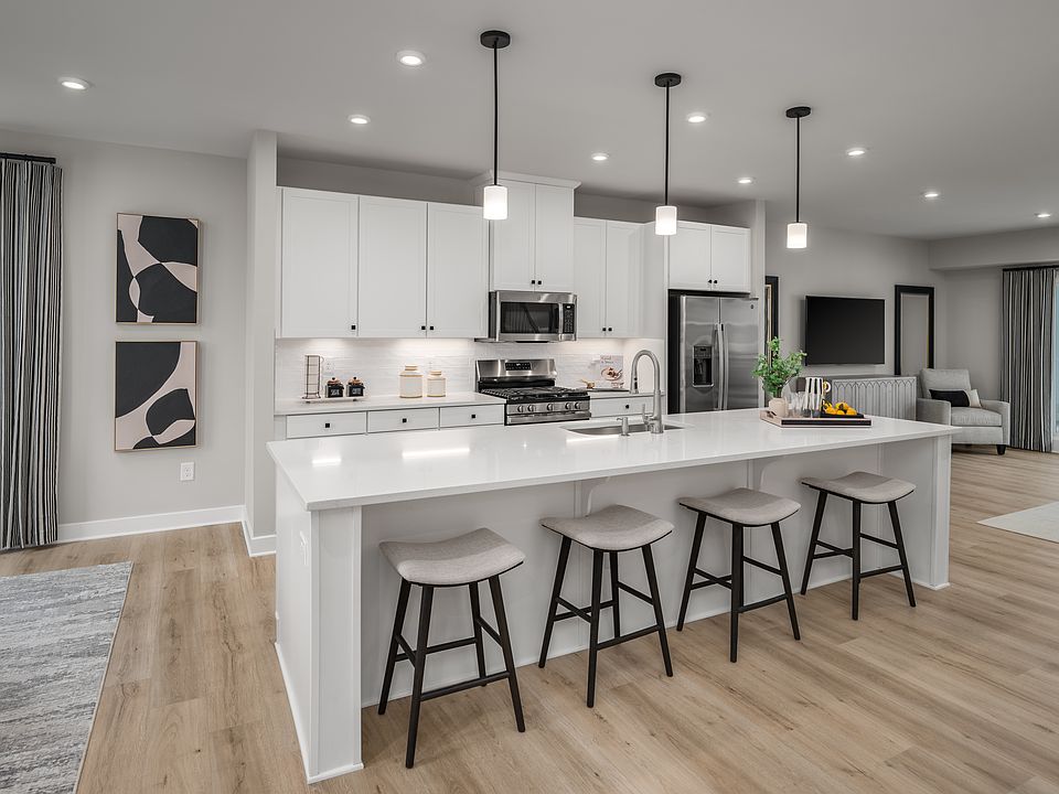 THE RESERVE AT WOODBRIDGE NEW TOWNHOME-STYLE CONDOS COMING THIS OCTOBER!