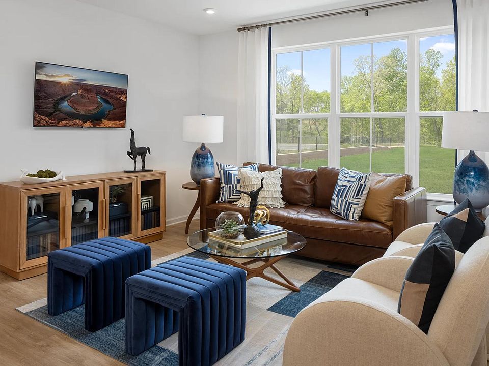 The Bella Family Room