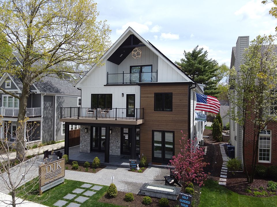 DJK Downtown Naperville Model Home - 532 S Webster St. Naperville, IL