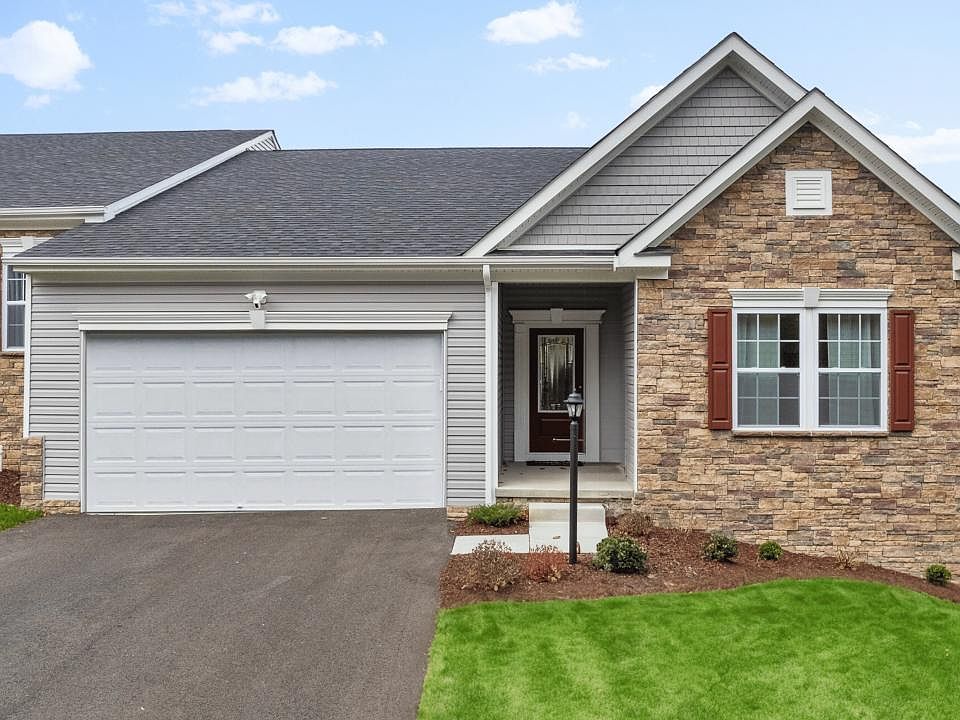 Choose the floor plan that best fits your needs.