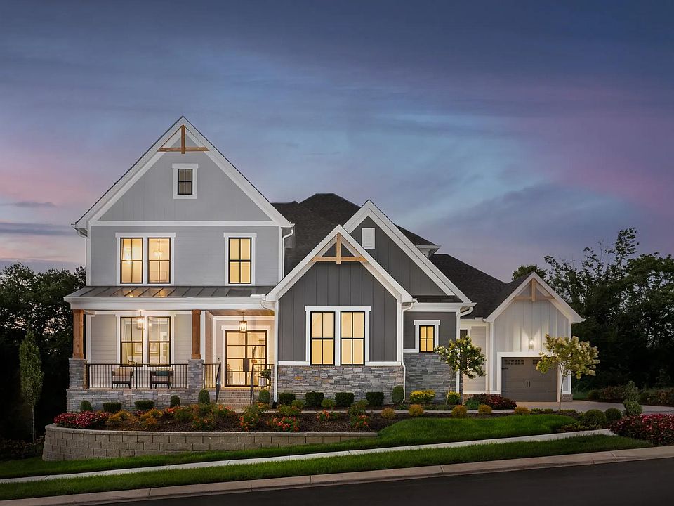 The Ballentine C Exterior