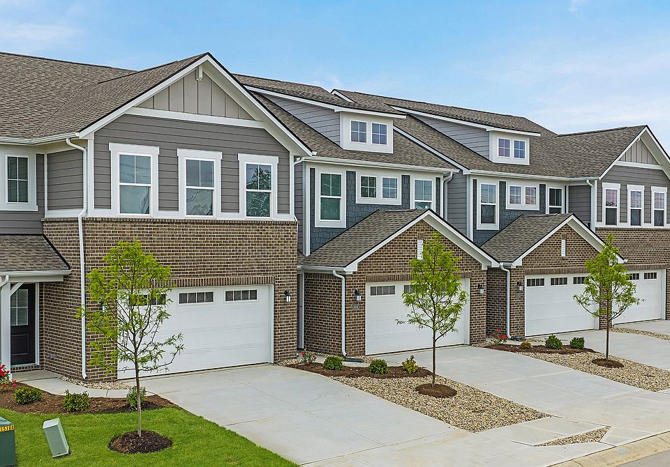 2 Story TH Ellis Acres Aerial Streetscape