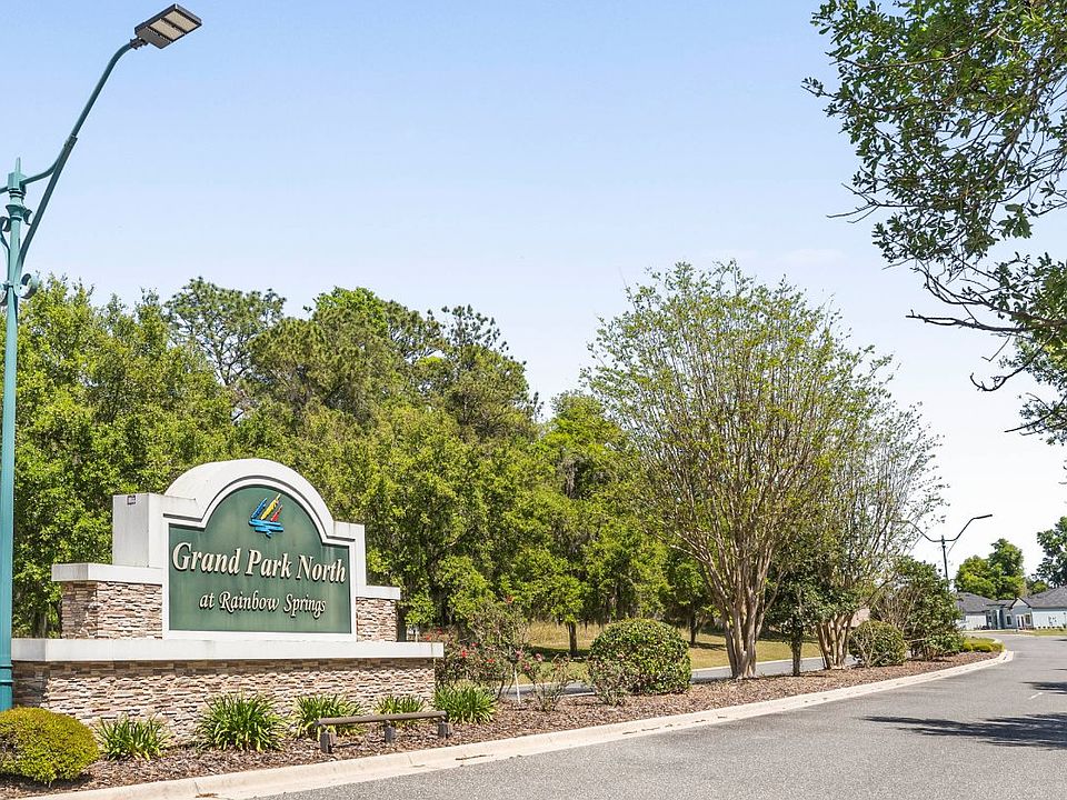 Grand Park north community monument