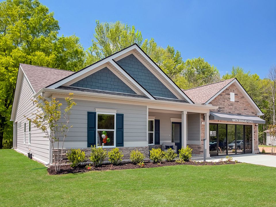 The Avondale Model at Marlin Pointe