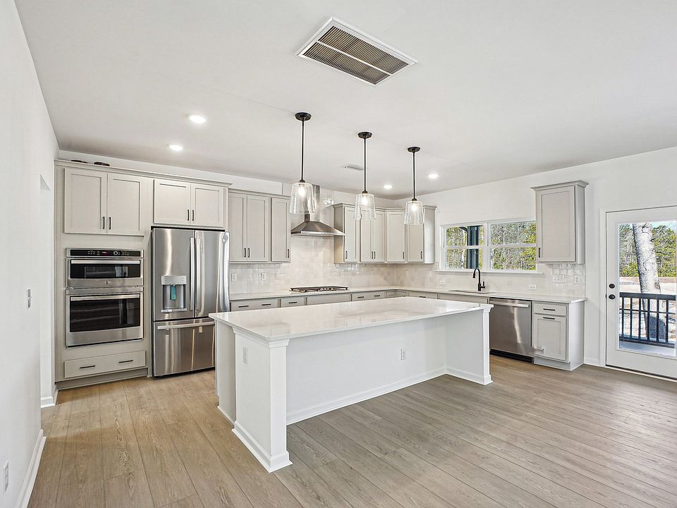 Crescent Mills by Ashton Woods Single Family in Raleigh, NC