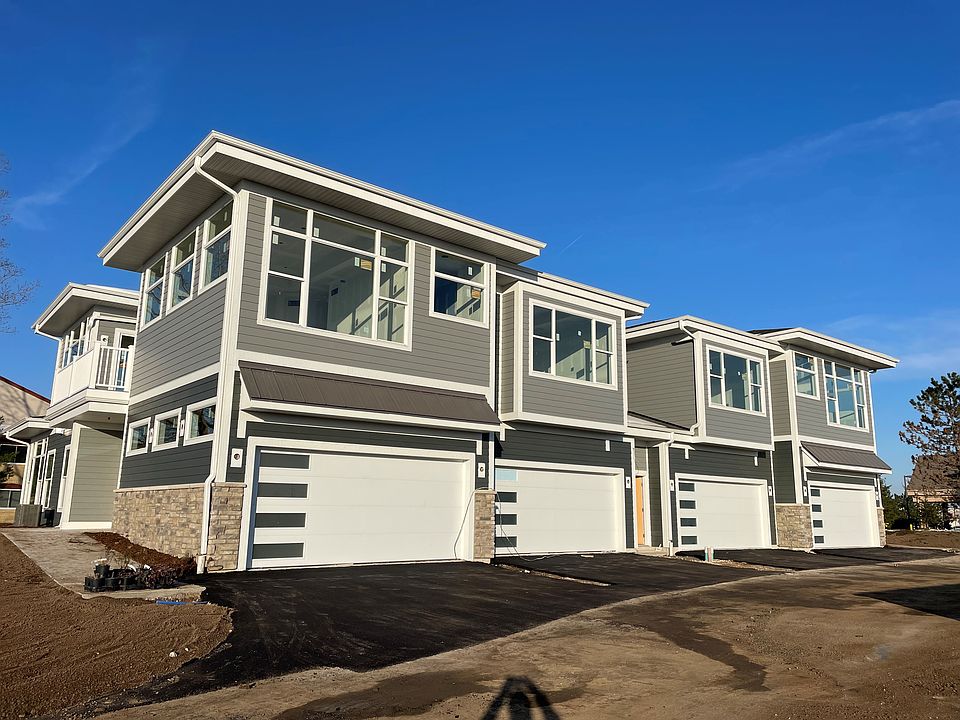 Private 2 car Garage