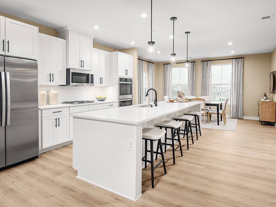 POTOMAC SHORES TOWNHOME-STYLE CONDOS 1 MATISSE AVAILABLE!