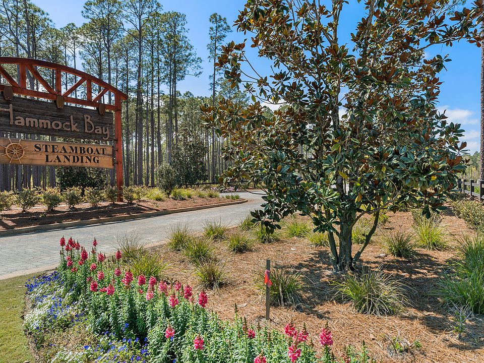 Steamboat Landing Entrance