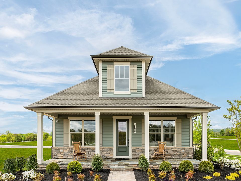 MARYLAND S FASTEST SELLING COMMUNITY FOR LUXURY MAIN LEVEL LIVING