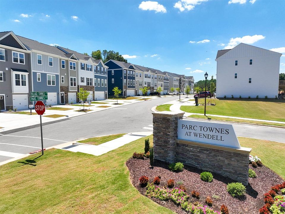 Entrance to Parc Townes at Wendell