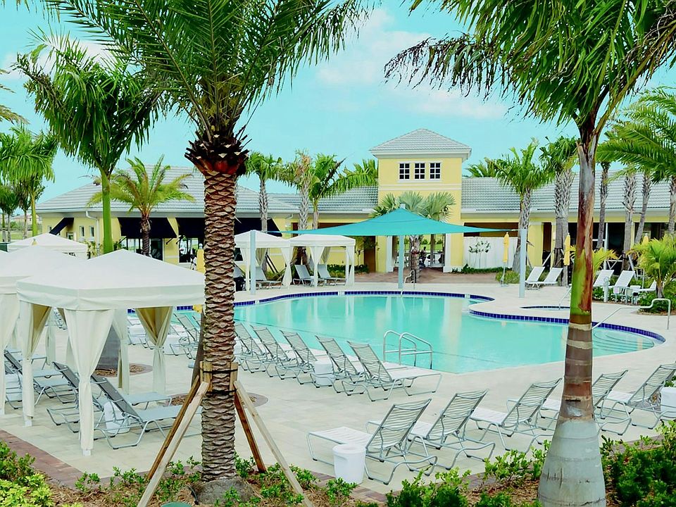 Pool Cabanas Lake Park at Tradition