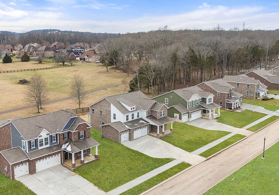 Knoll Creek Aerial Streetscape