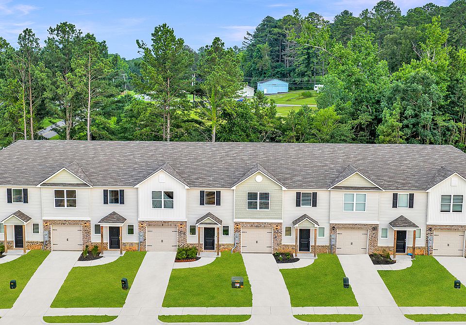 Kenzie Meadows Streetscape 7 7 25