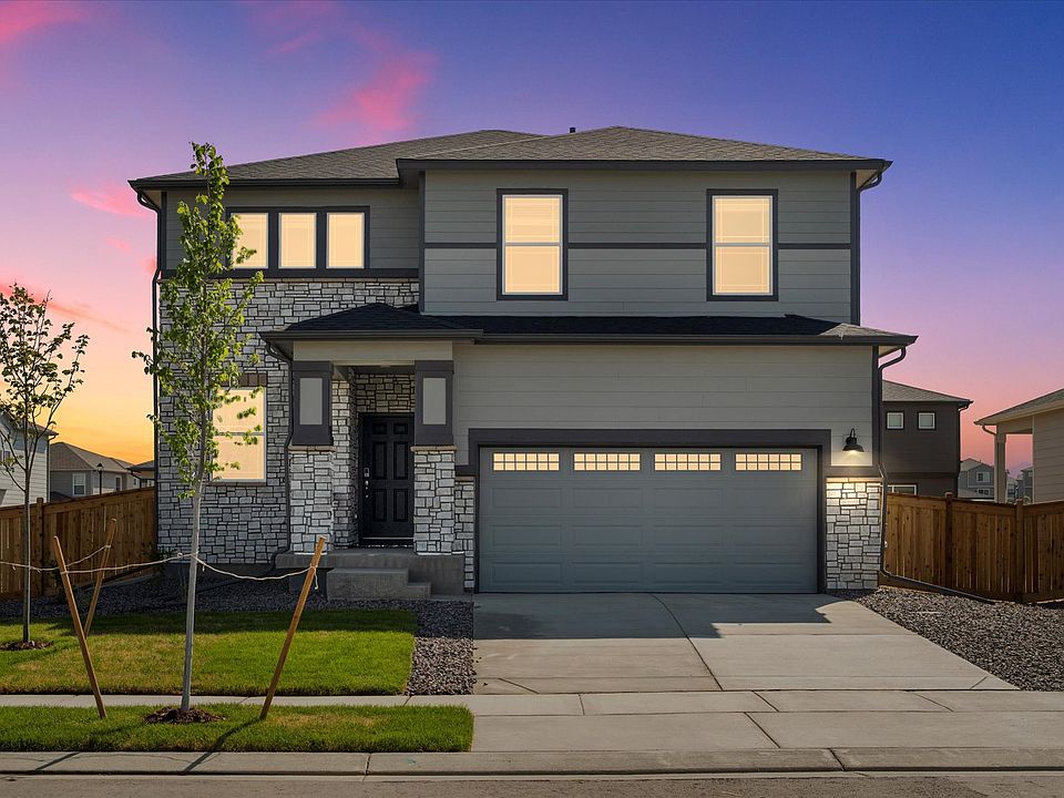 Silversage exterior image taken at a Meritage Homes community in Commerce City, CO.