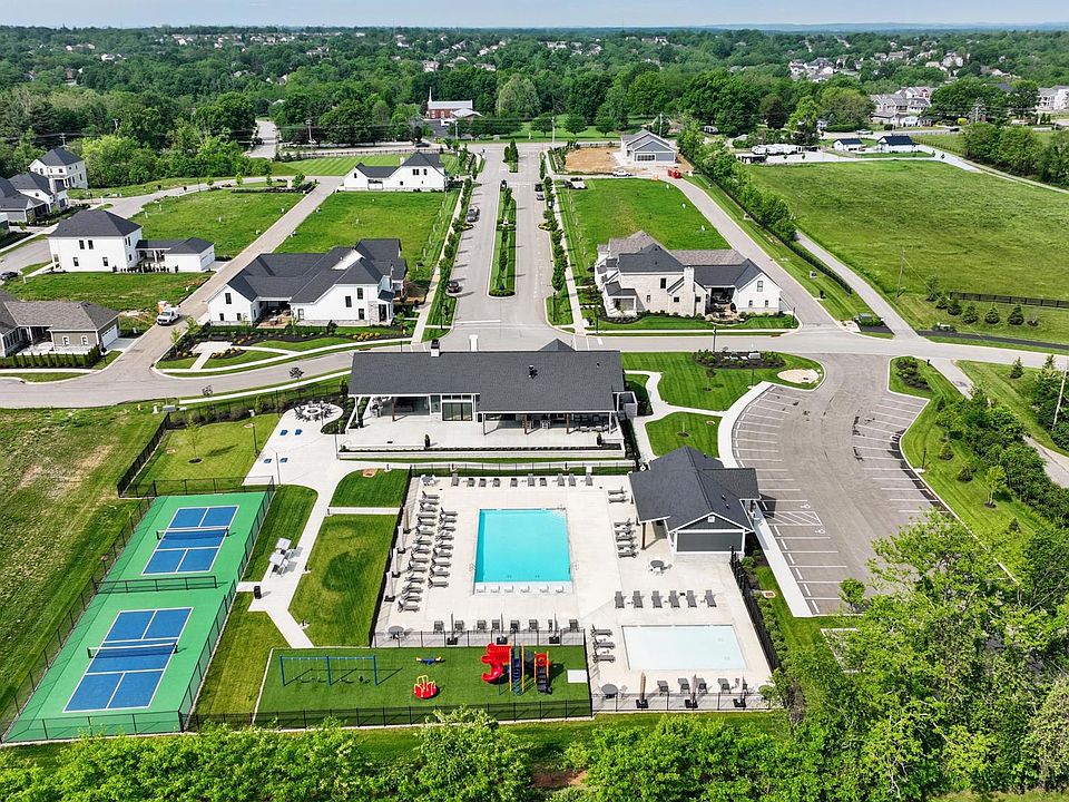 RIVERWORKS Pool Pickle Ball Courts