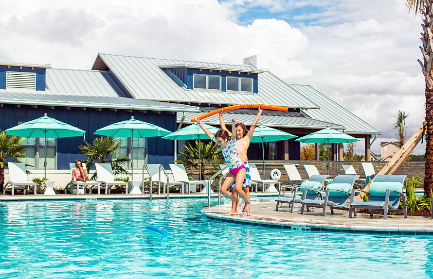 Cool Down at the Midtown Club