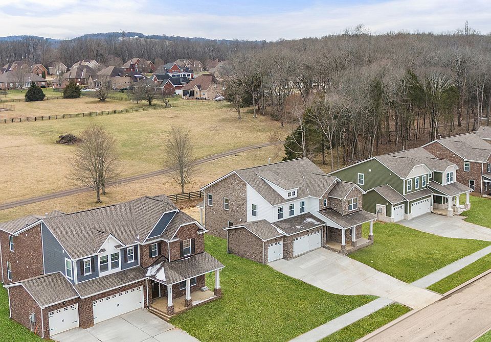Knoll Creek Aerial Streetscape