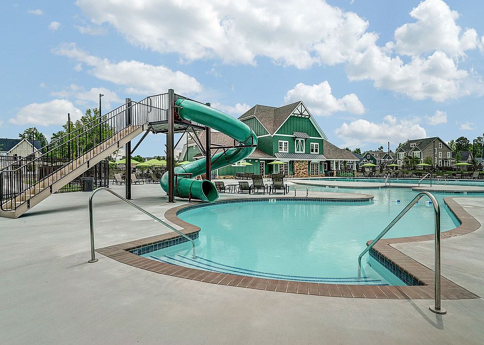 NewMarket Clubhouse and Outdoor Pool