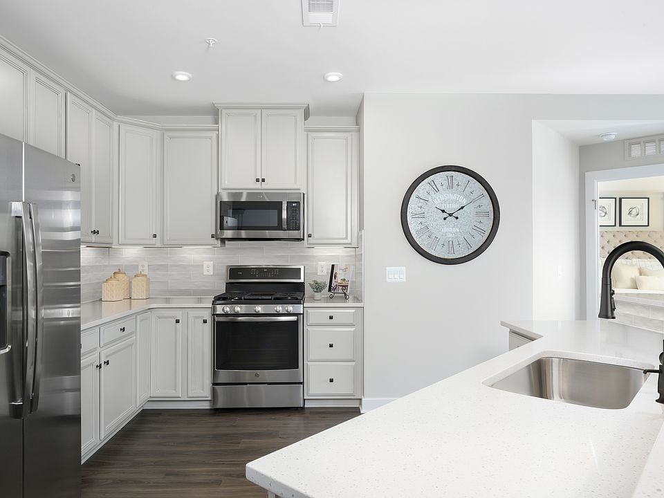 CROMWELL 55 CONDOS - COMING SOON
