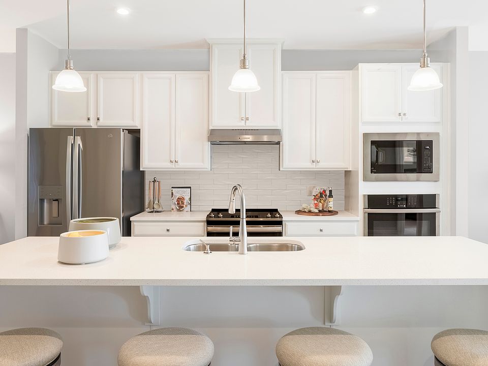 Welcome Home to Castlewood Fields Townhomes